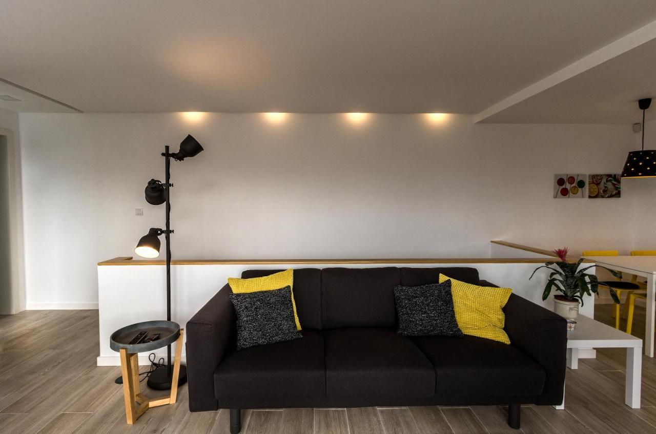 Wellshouses Капелас Екстериор снимка